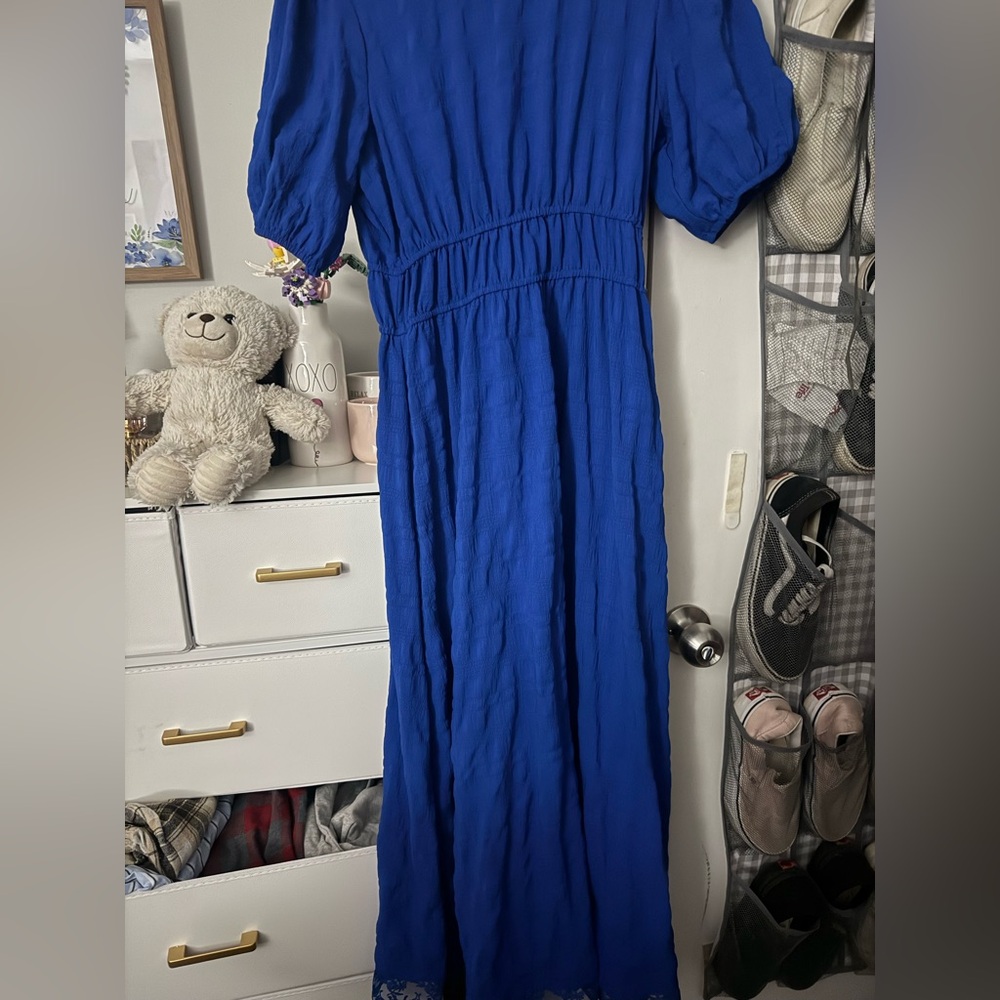Elegant Blue Maxi Dress
